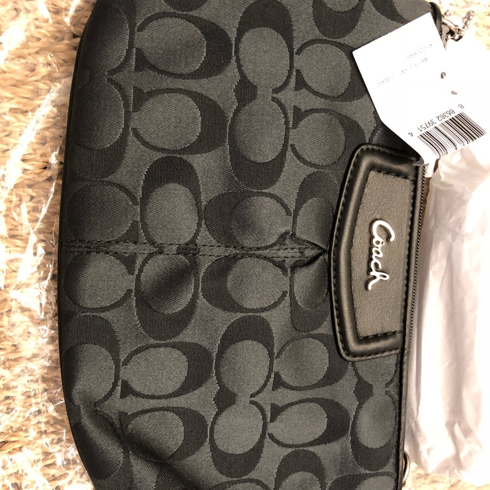 AUTHENTIC COACH BAG NWT !